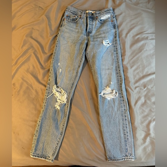 Levi Wedgie - Picture 1 of 8